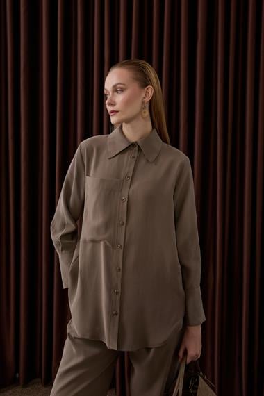 Soley Büyük Cepli Düğmeli Pantolonlu Takım VİZON