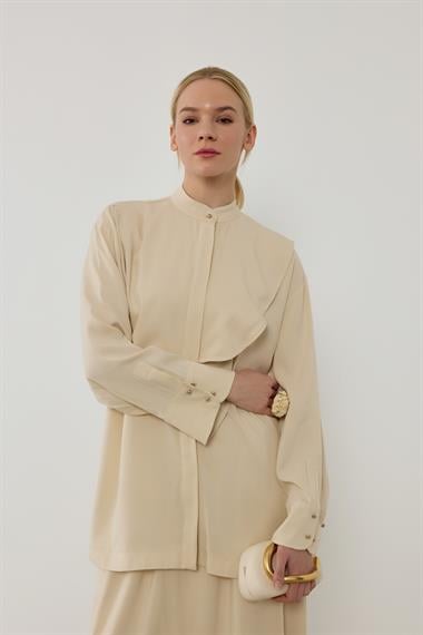 SOYE ETEKLİ TAKIM BEJ