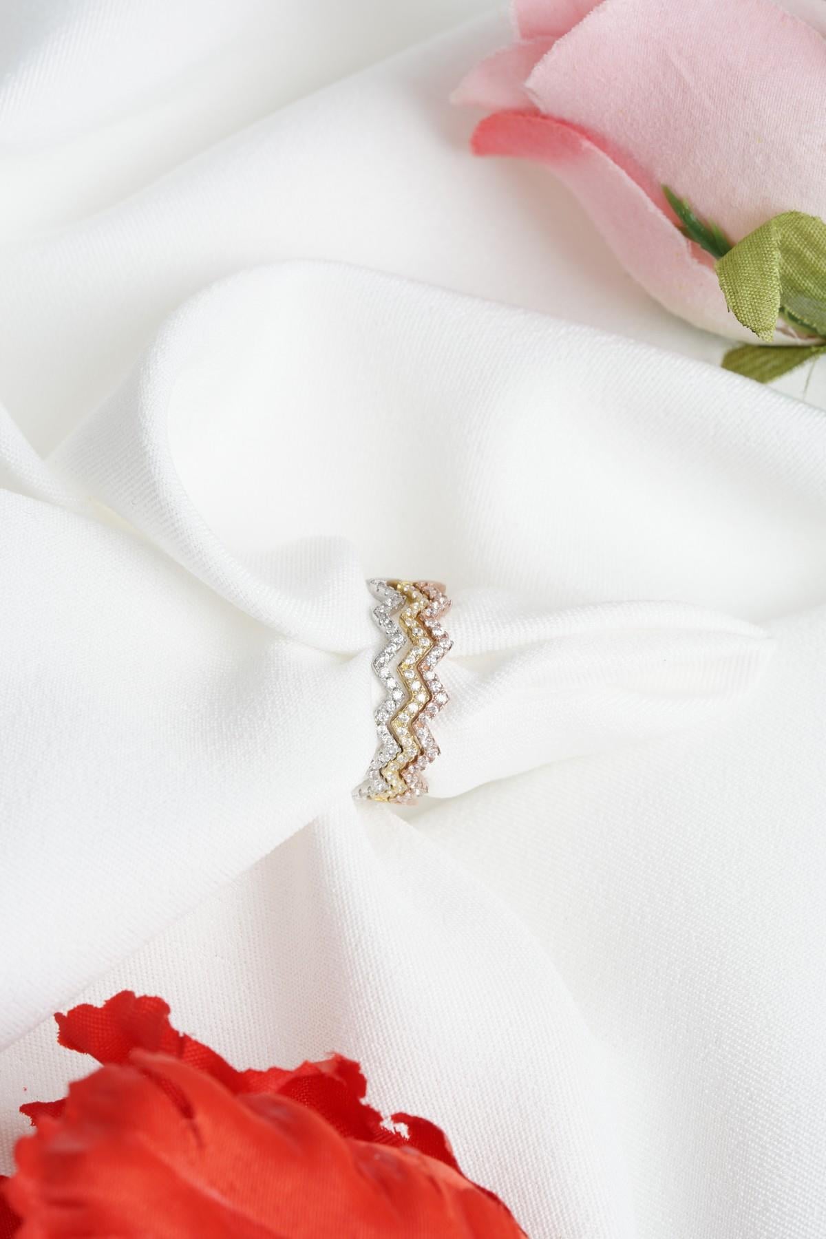 3'lü Taşlı Yüzük 