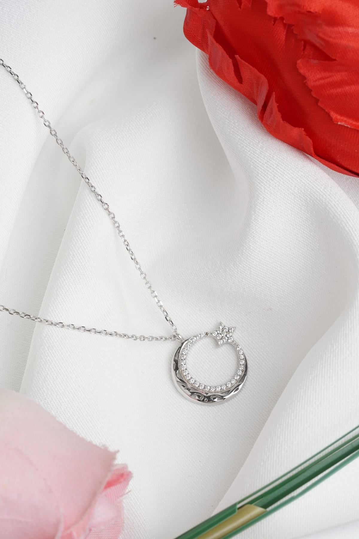 Ay Yıldız Taşlı Kolye