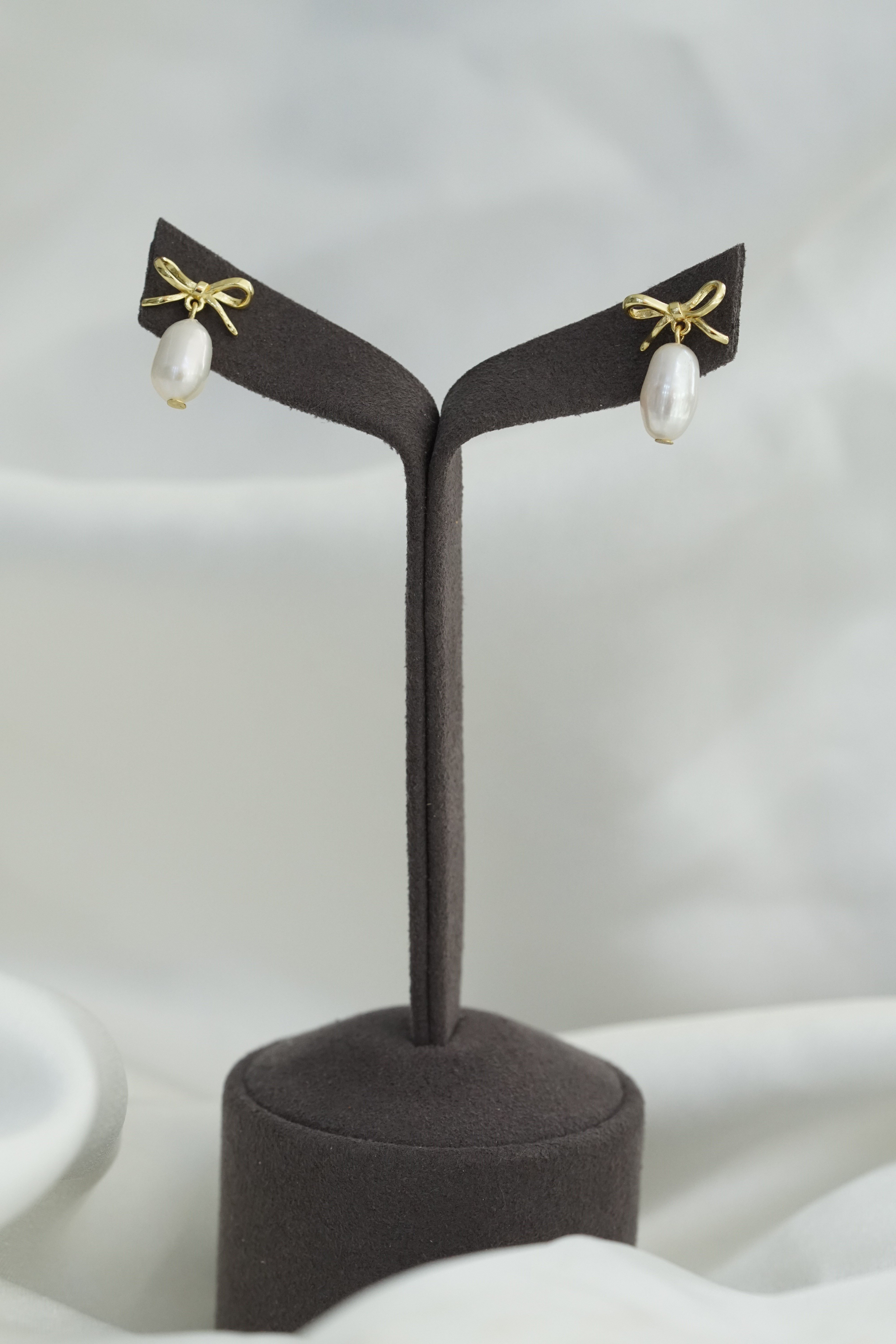 İncili Kurdele Küpe