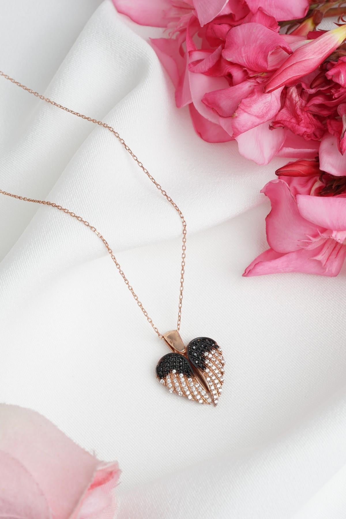 Kalp Kolye Oynar Kanatlı