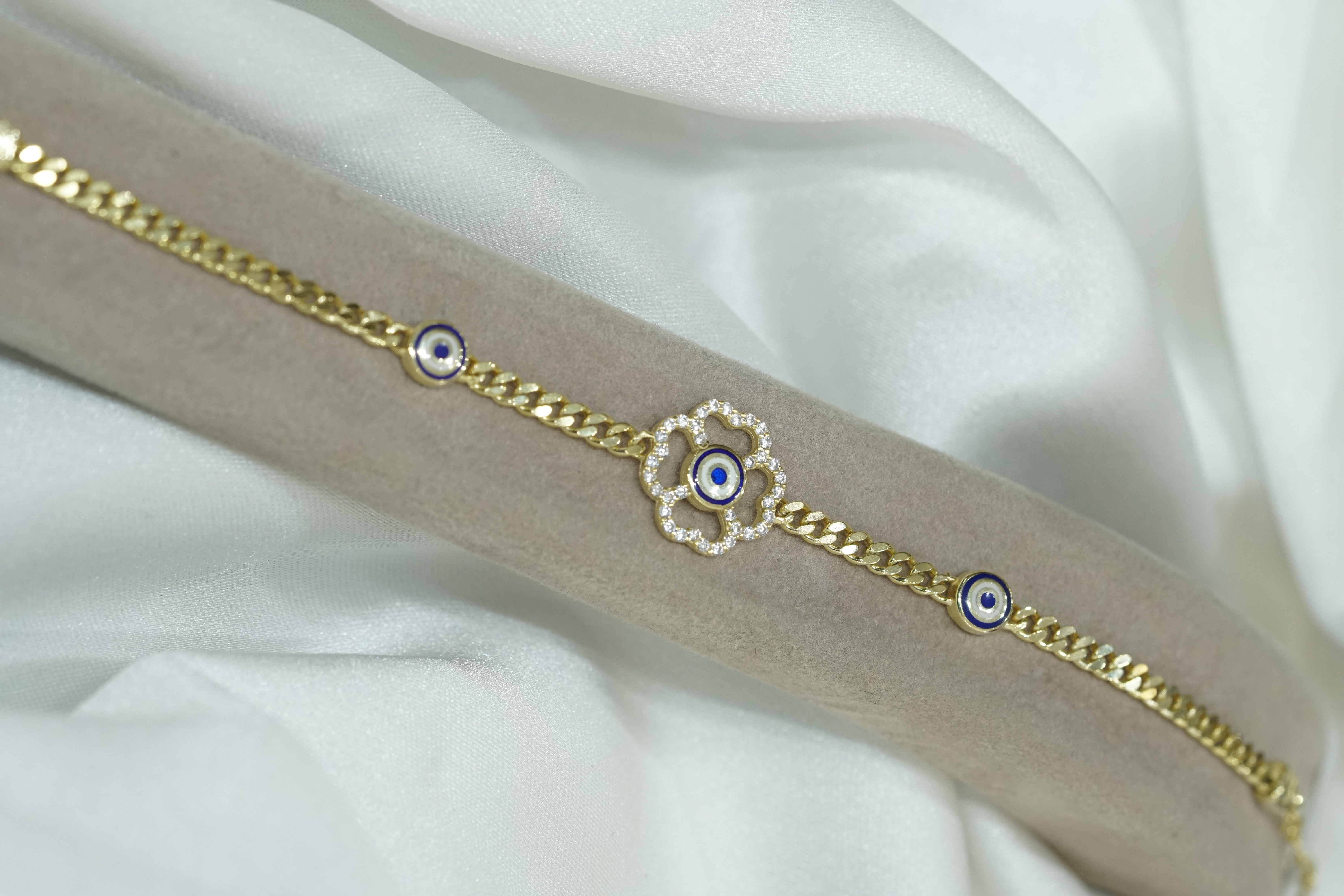 Nazar Boncuklu Yonca Bileklik