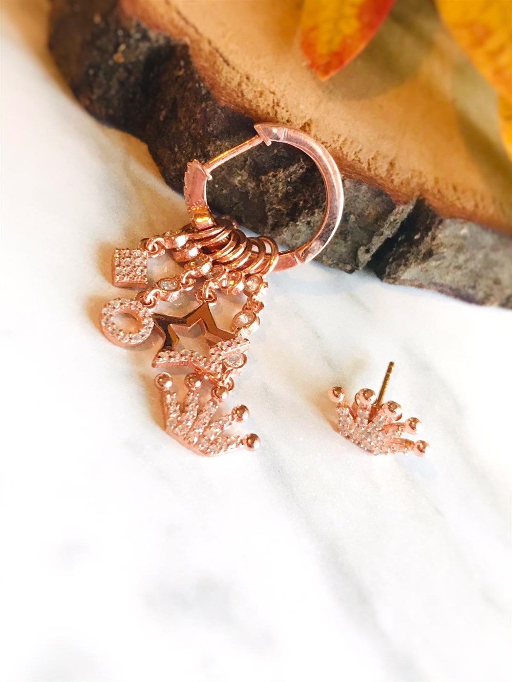 Sallantılı Taç Küpe