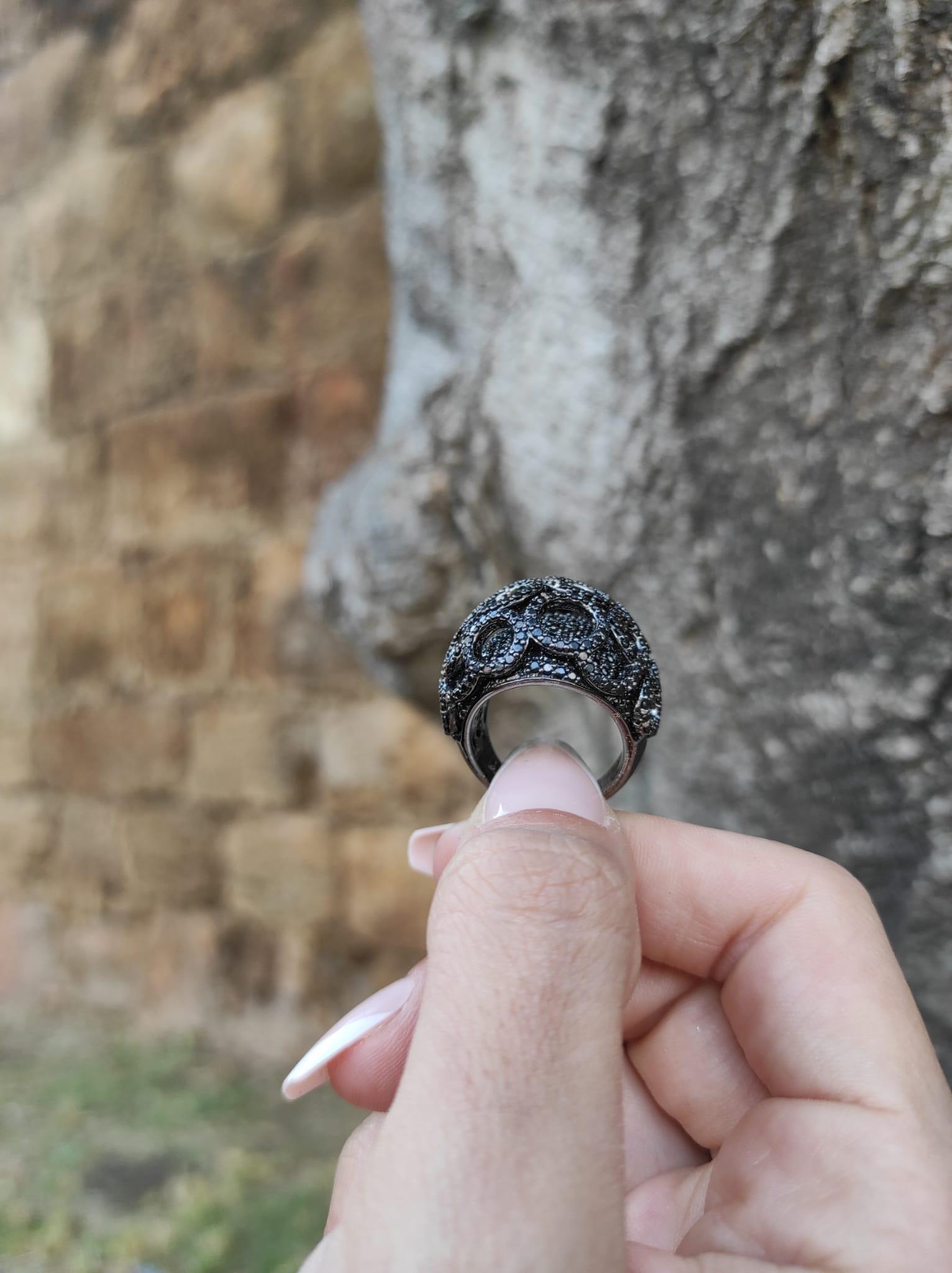Fantazi siyah halkalı yüzük