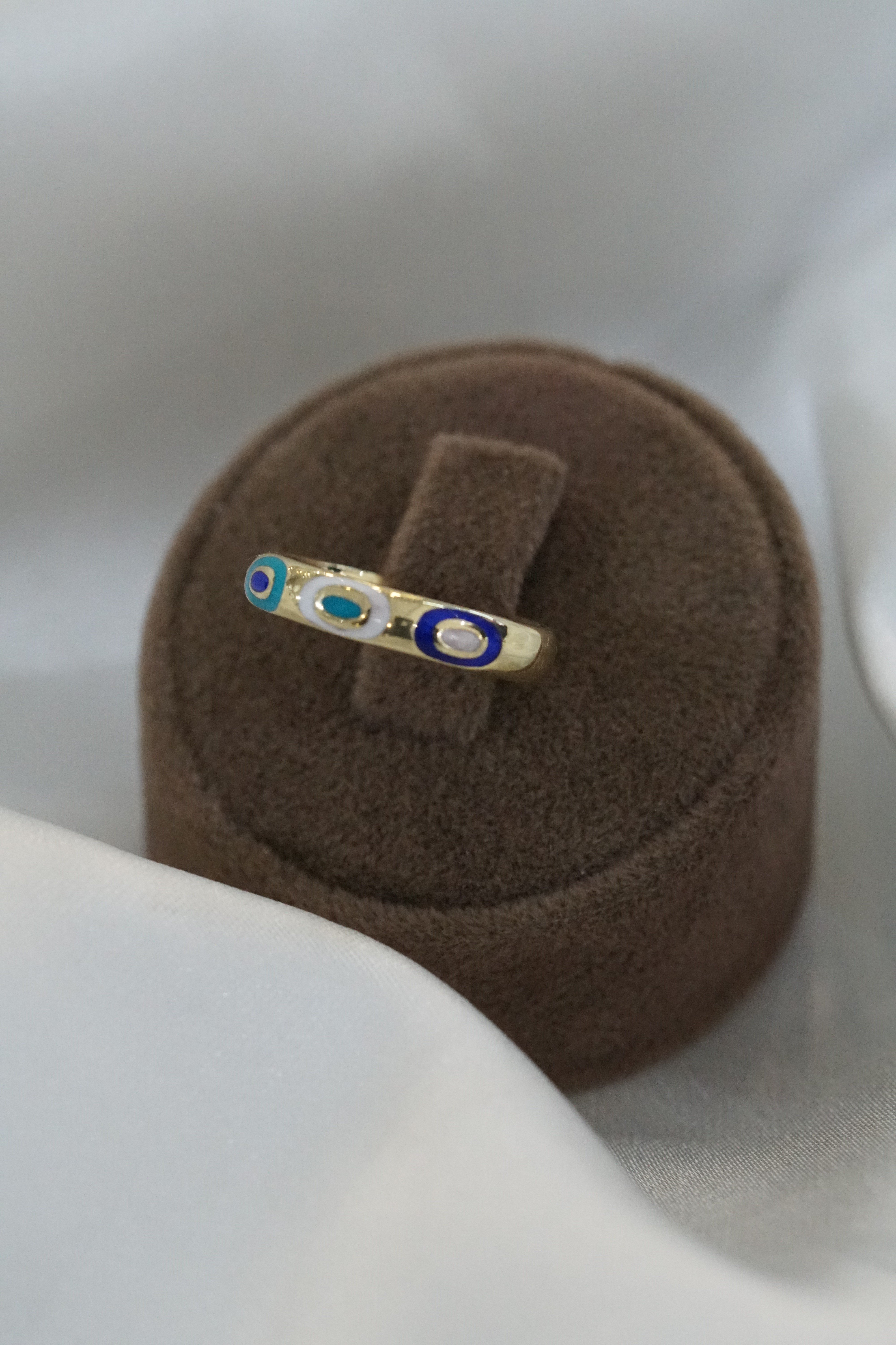 Mineli Gözlü Yüzük