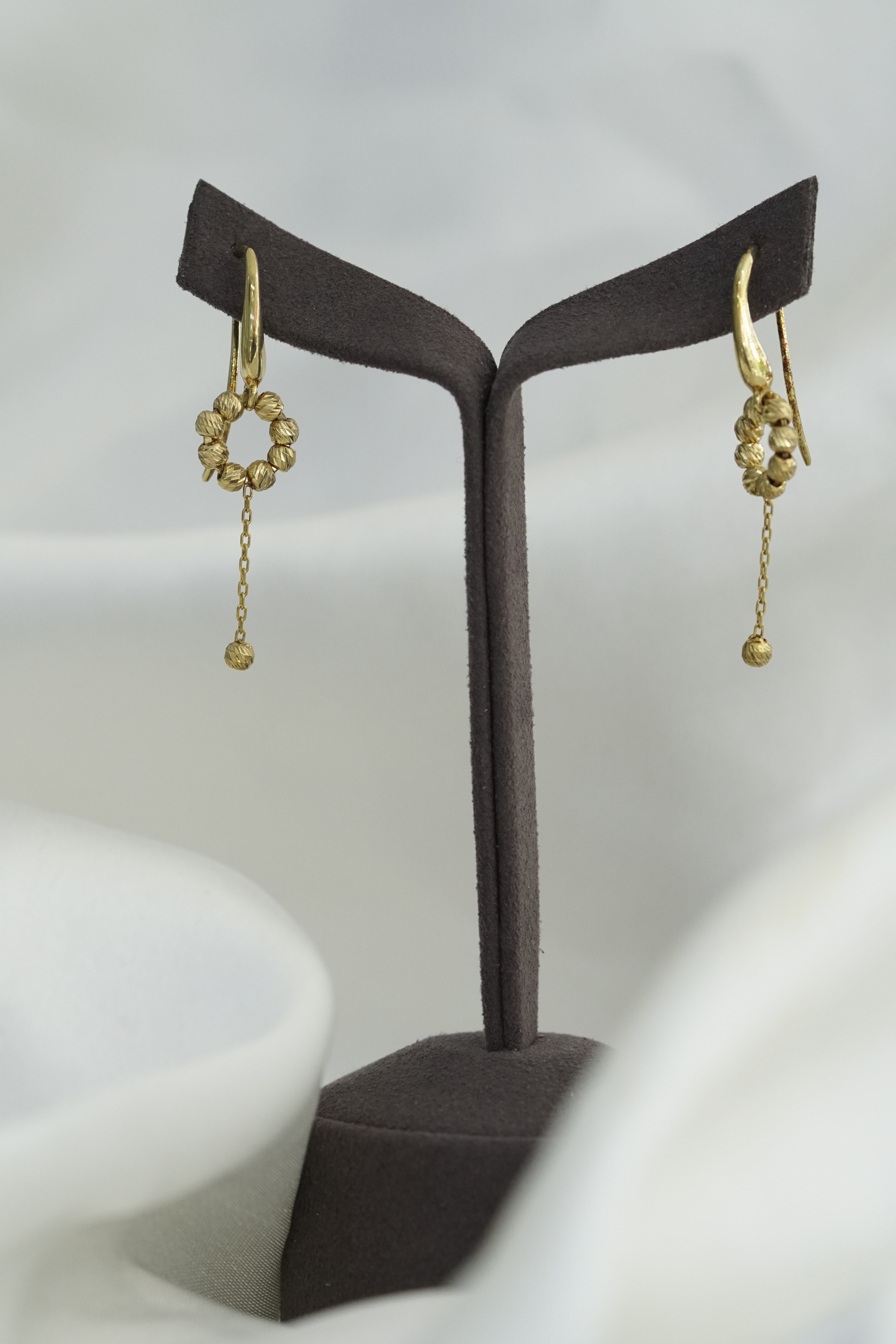 Sallanan Zincir Küpe