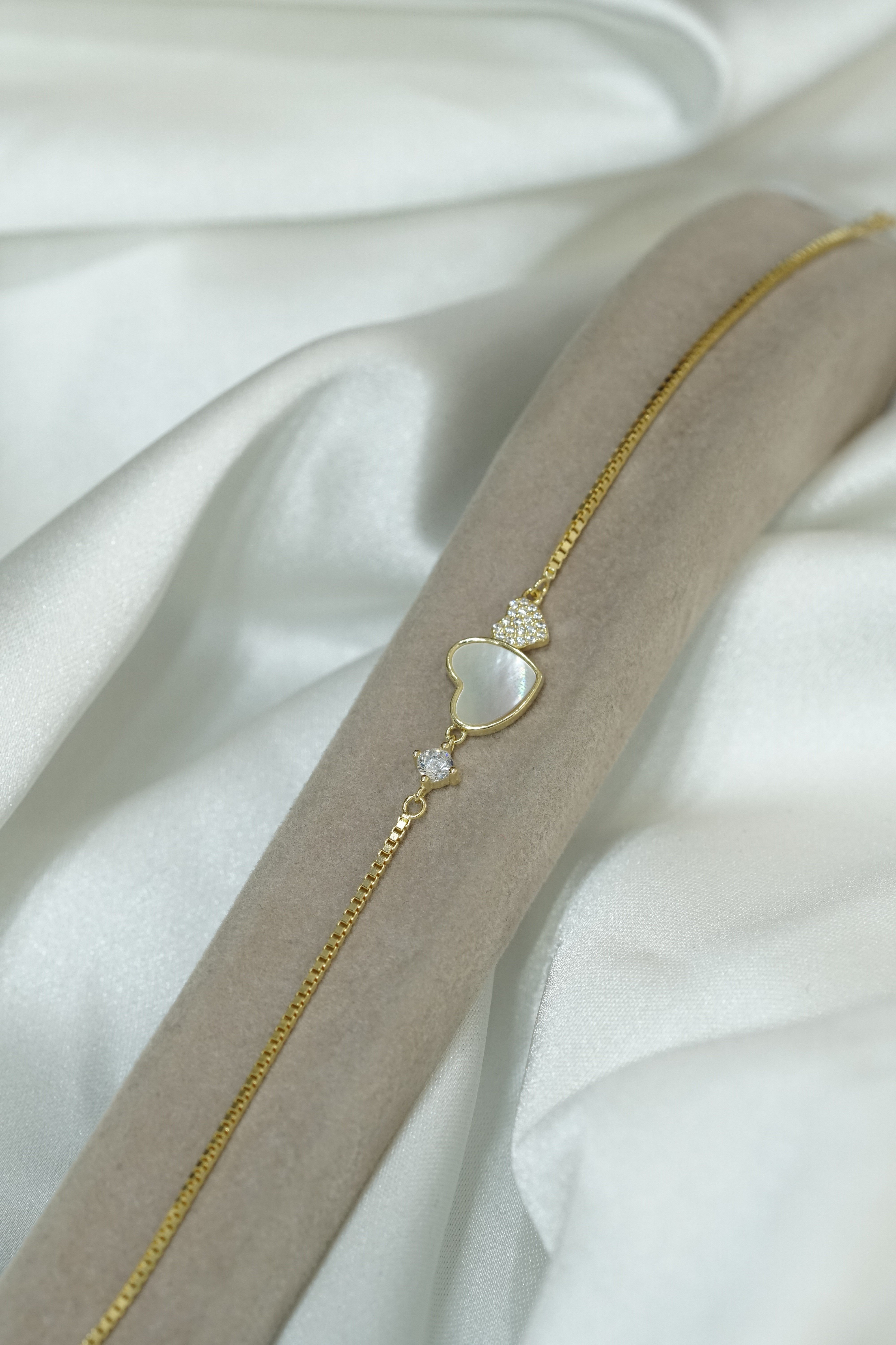 Sedef Kalpli Bileklik