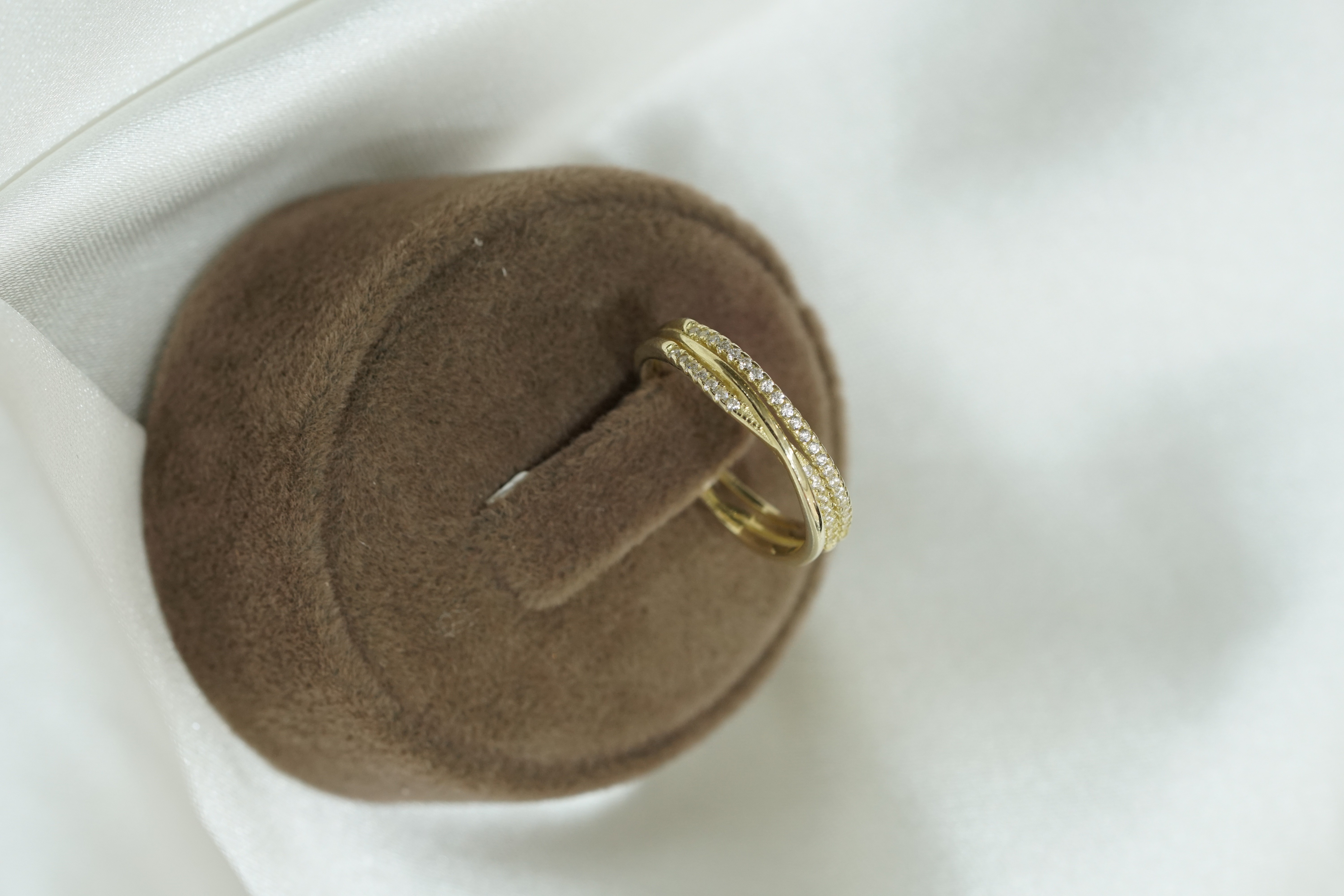 Sıralı Taşlı Yüzük