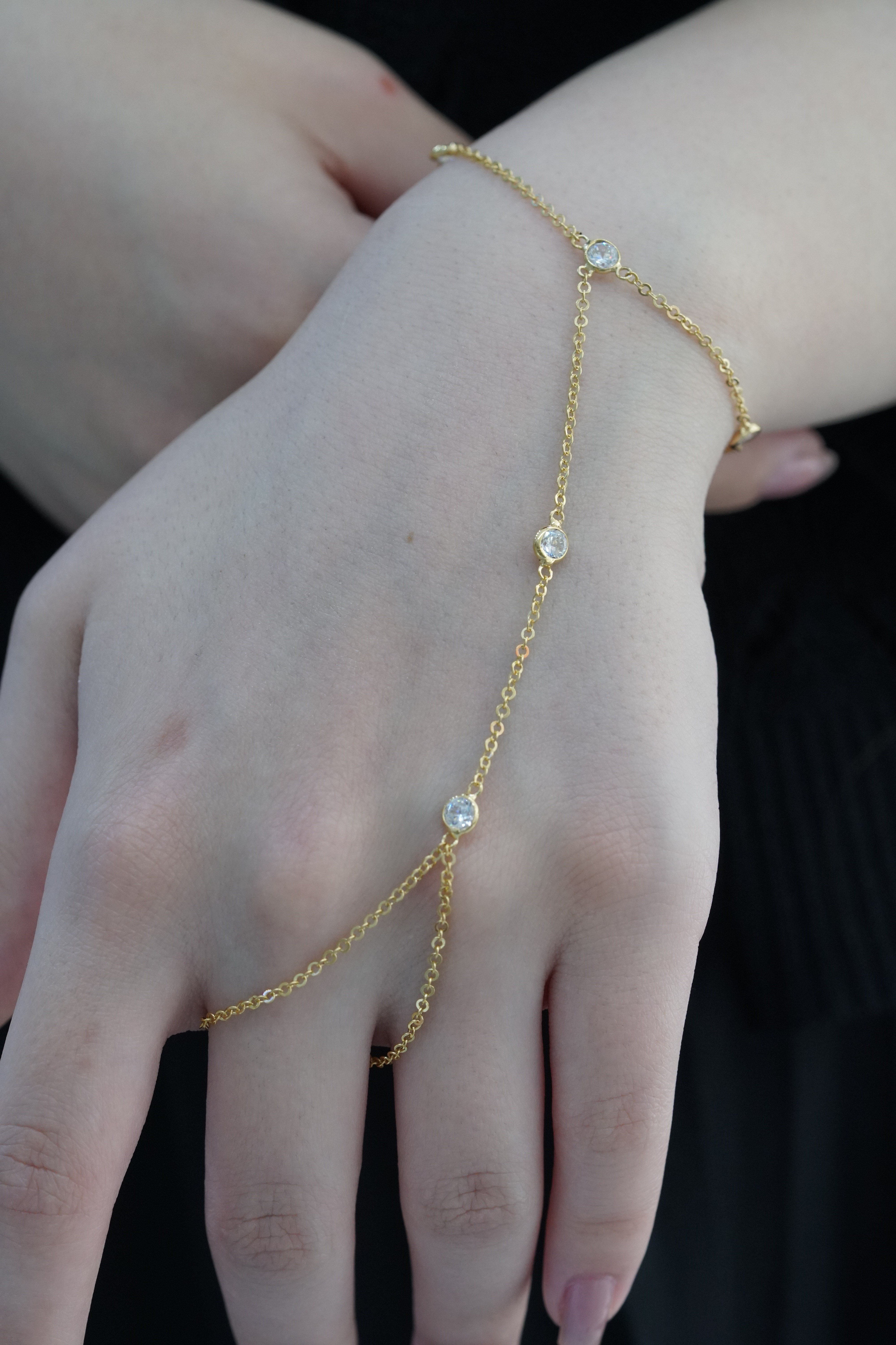 Yuvarlak Taşlı Şahmeran