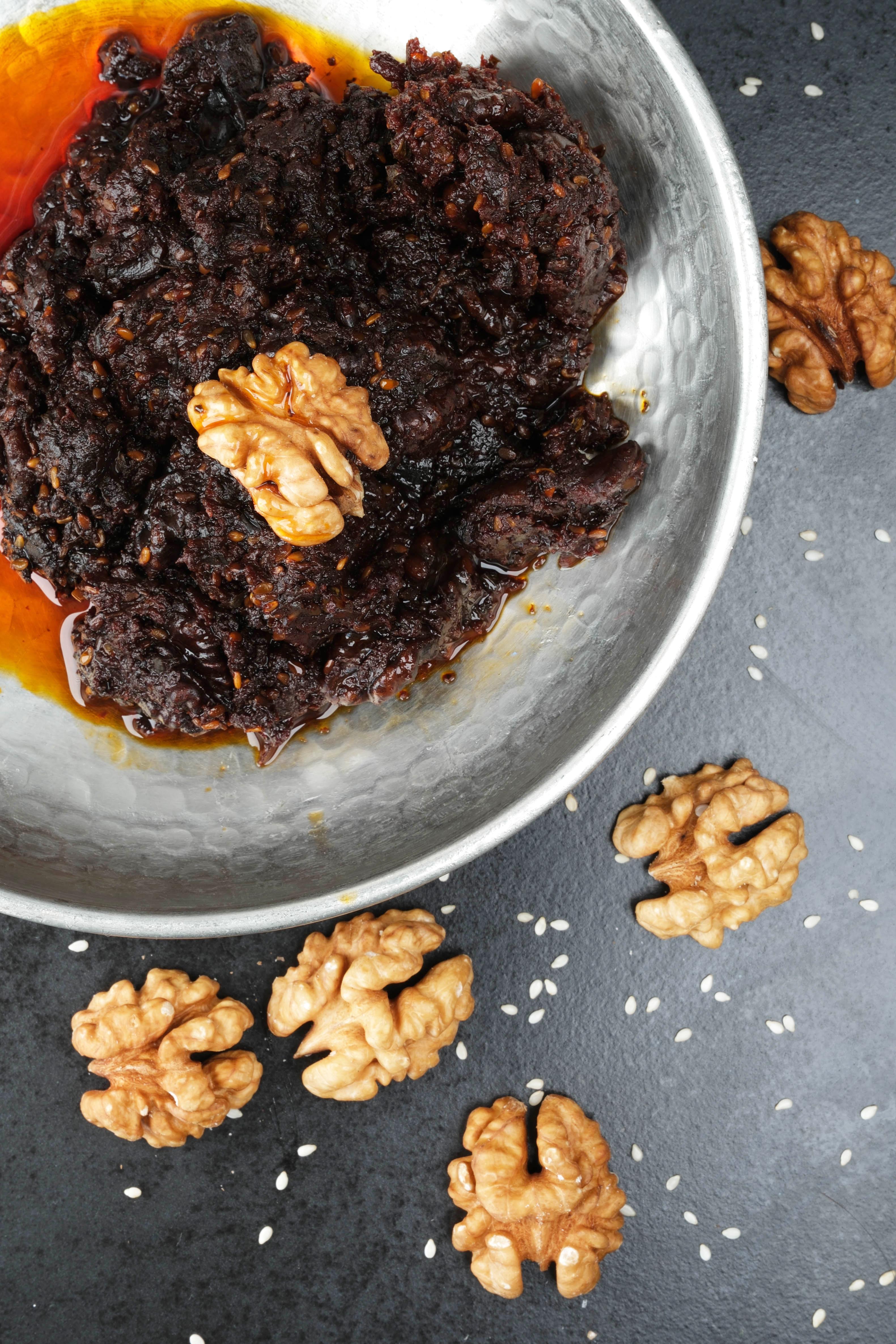 Sarımsaksız Cevizli Kahvaltılık Çemen 