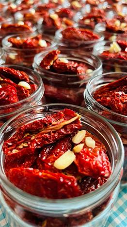 Cevizli Kurutulmuş Domates Mezesi