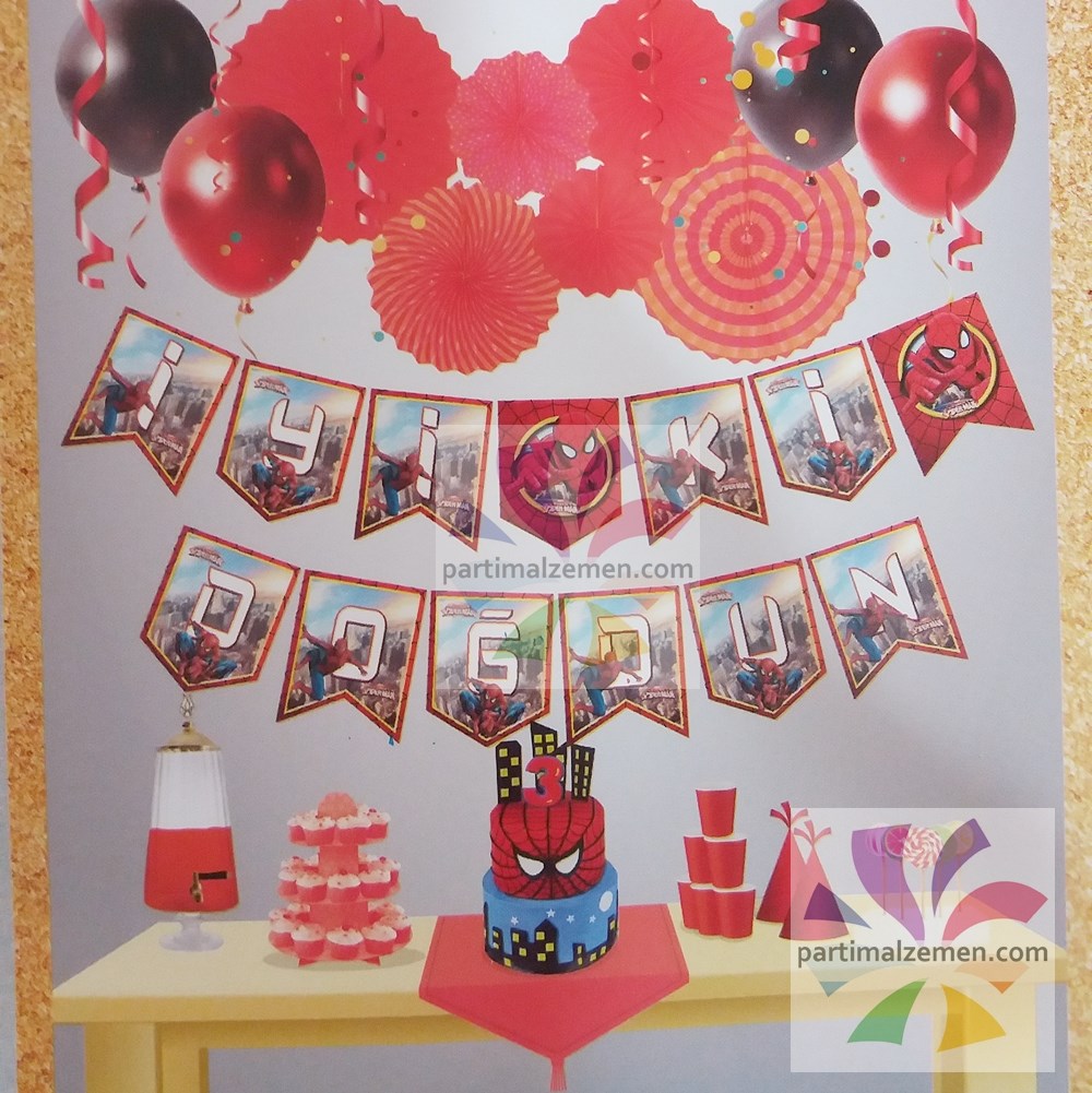 Spiderman Temalı İyi Ki Doğdun Zigzag Banner Kağıt Süs