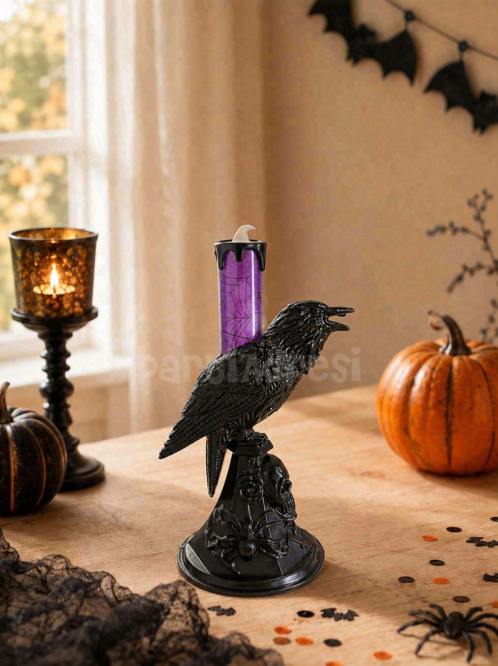 Cadılar Bayramı Karga Figürlü LED Işıklı Mum – Halloween Parti Dekoru Mor 20 cm 