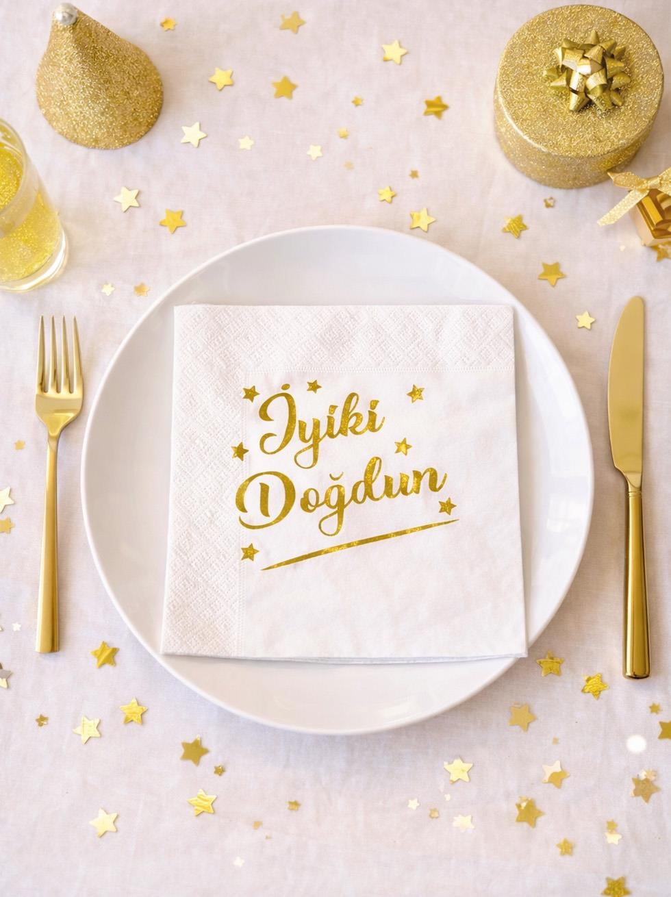 İyi Ki Doğdun Desenli Doğum Günü Peçetesi Beyaz Gold 16lı