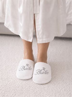 Bride Yazılı Gelin Terliği Bekarlığa Veda Partisi Aksasuarı Beyaz Gümüş