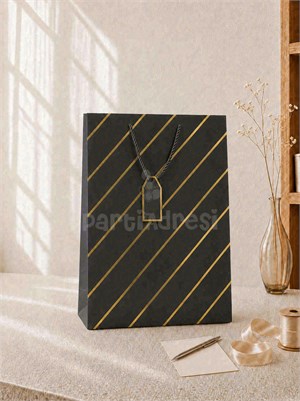 Çizgili Karton Hediye Çantası – Etiketli Lux Alışveriş Çantası Siyah 31x44x12 cm