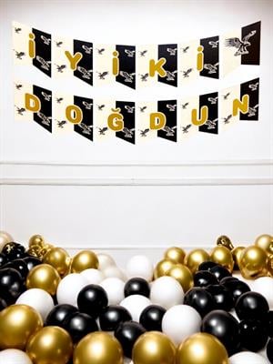 Beşiktaş Temalı İyi ki Doğdun Yazı Banner Asılabilir Doğum Günü Süsü