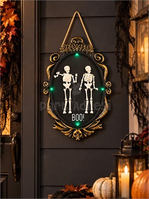 Işıklı İskeletli Halloween Duvar Süsü 43 cm – BOO Yazılı Hareketli Cadılar Bayramı Parti Dekoru