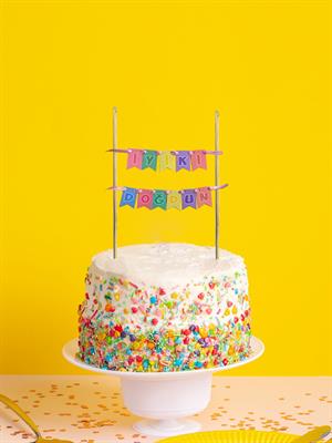 Pasta Bayrağı İyi Ki Doğdun Yazılı Renkli Doğum Günü Pasta Süsü