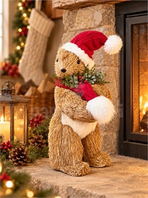 Yılbaşı Dekoru Rustik Noel Şapkalı Ayı 37 cm – Hasır Görünümlü Dekoratif Süs