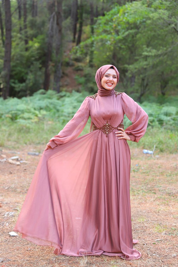 Kadın Boncuk Detaylı Drapeli Tesettür Abiye Elbise