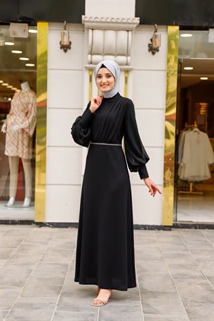 Kadın Siyah Krep Kumaş Şifon Detaylı Beli Taşlı Tesettür Abiye Elbise