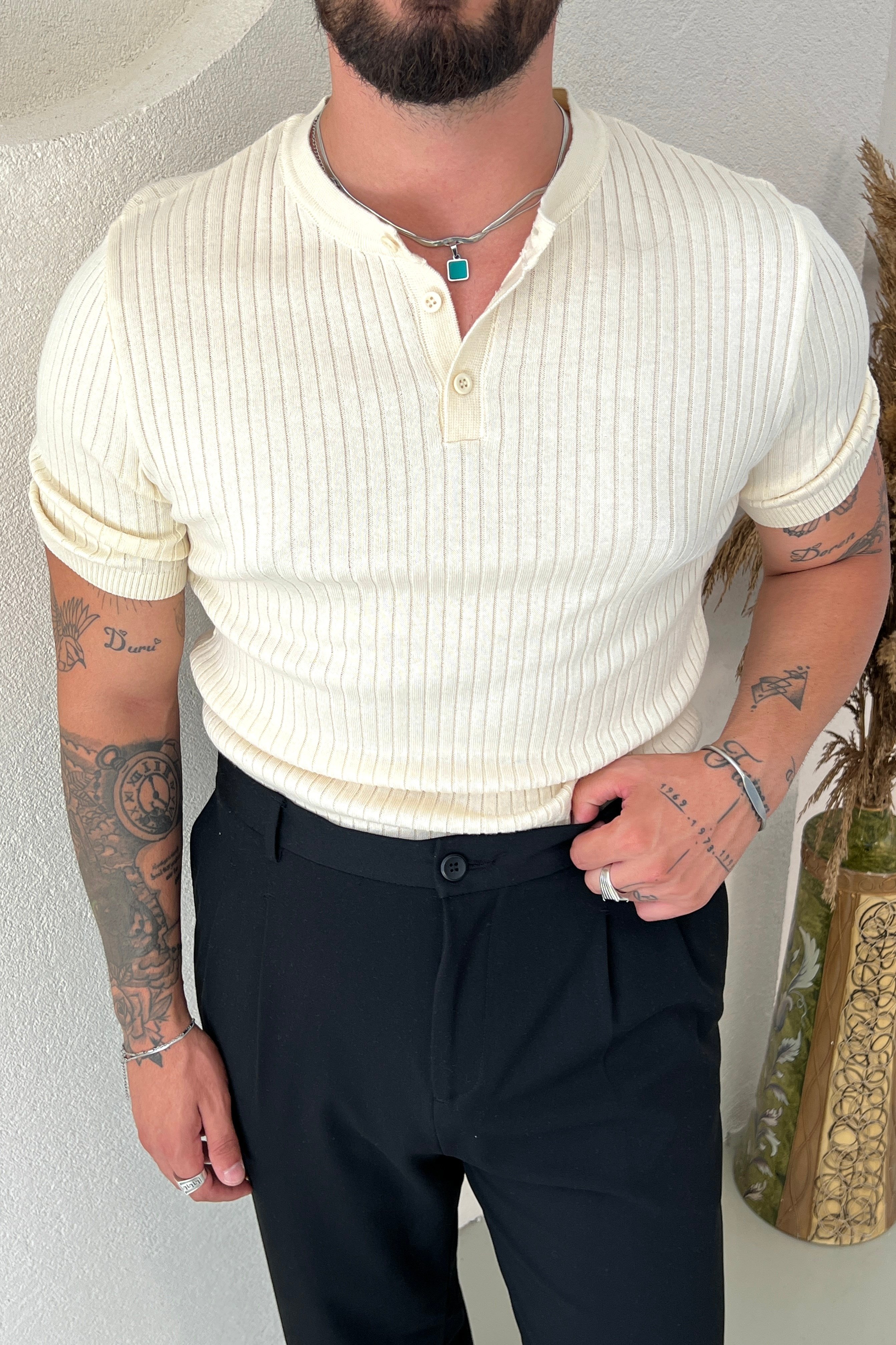 %100 Cotton Dik Çizgili Hakim Yaka Relaxed Triko Tshirt Krem