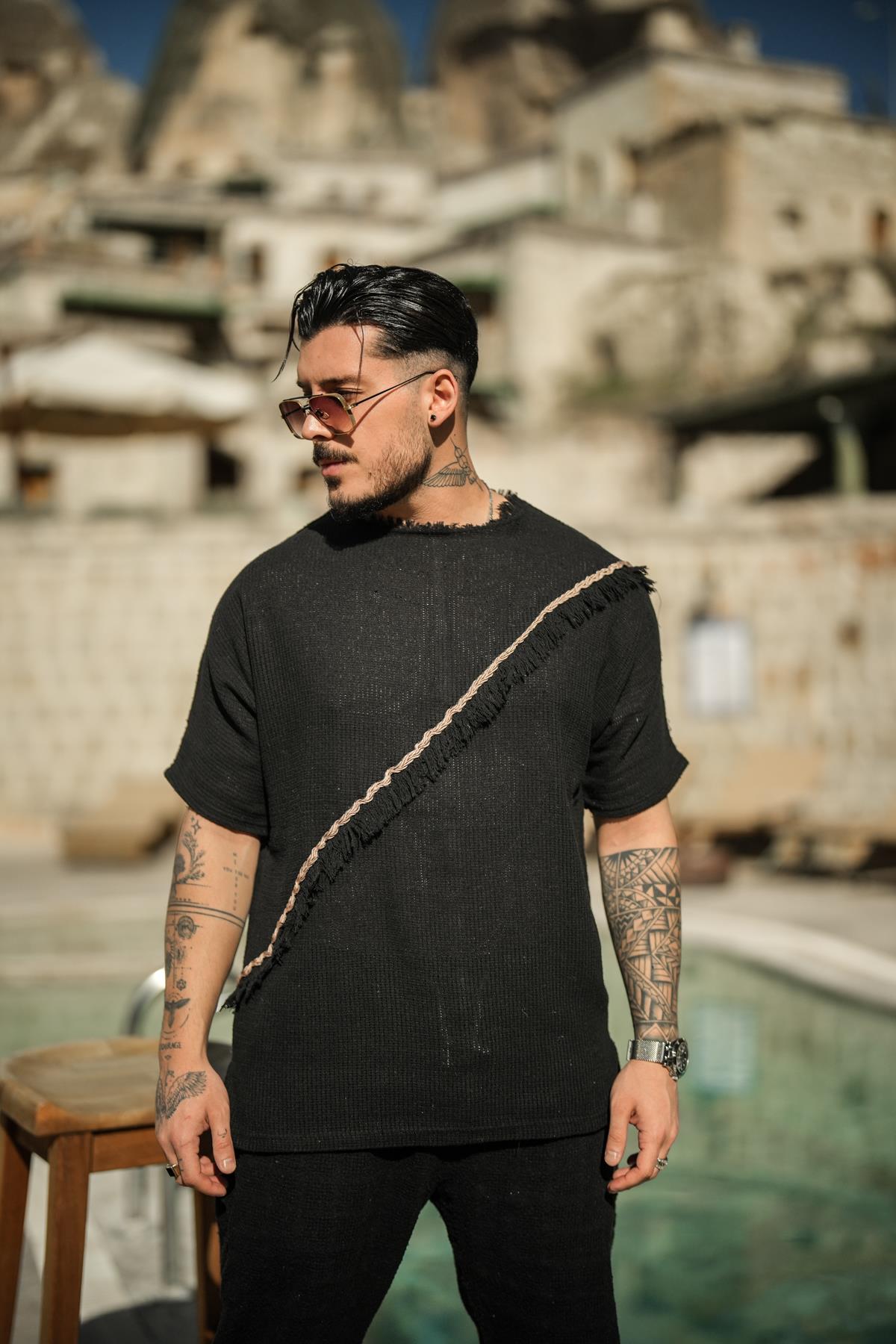 Çapraz Örme Desenli Oversize T-Shirt Siyah