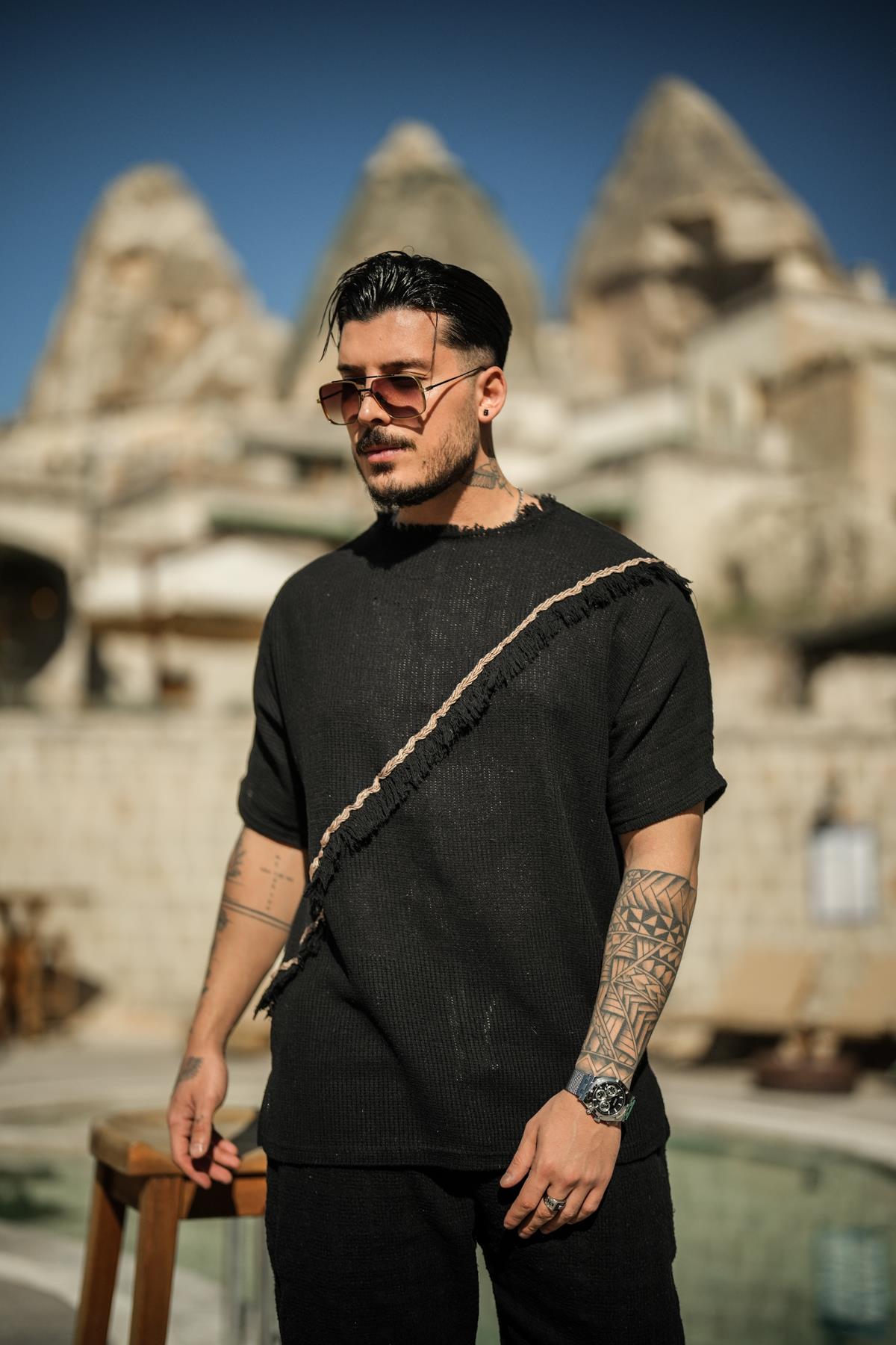 Çapraz Örme Desenli Oversize T-Shirt Siyah