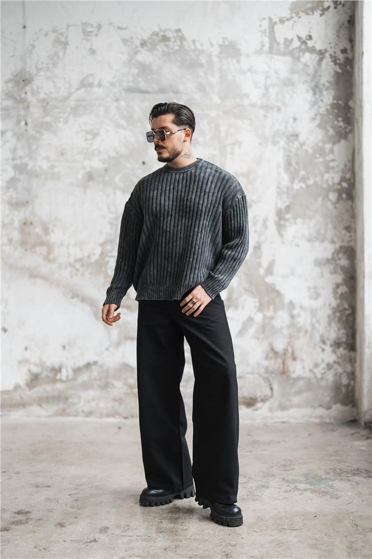 Dolgun Kumaş Yıkamalı Oversize Kazak Yıkamalı Siyah