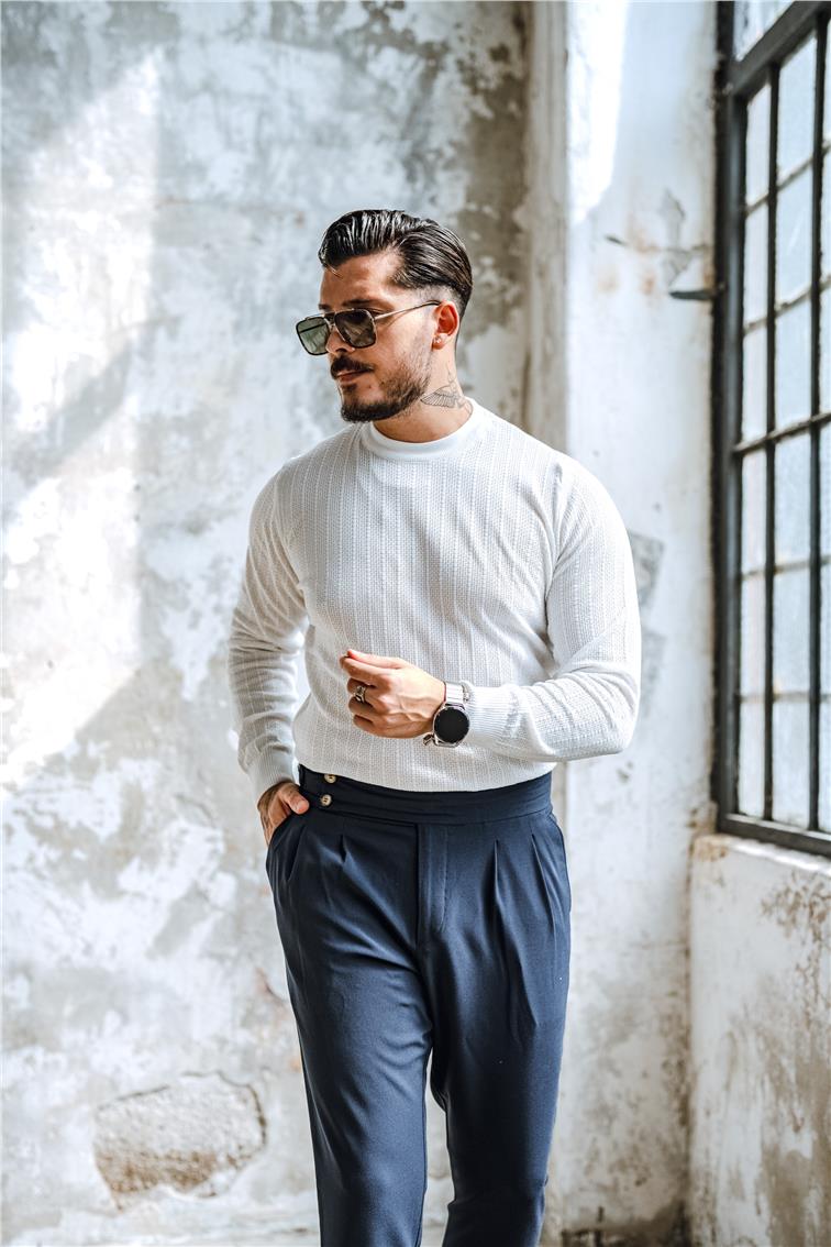 İşlemeli Basic Triko Kazak Beyaz