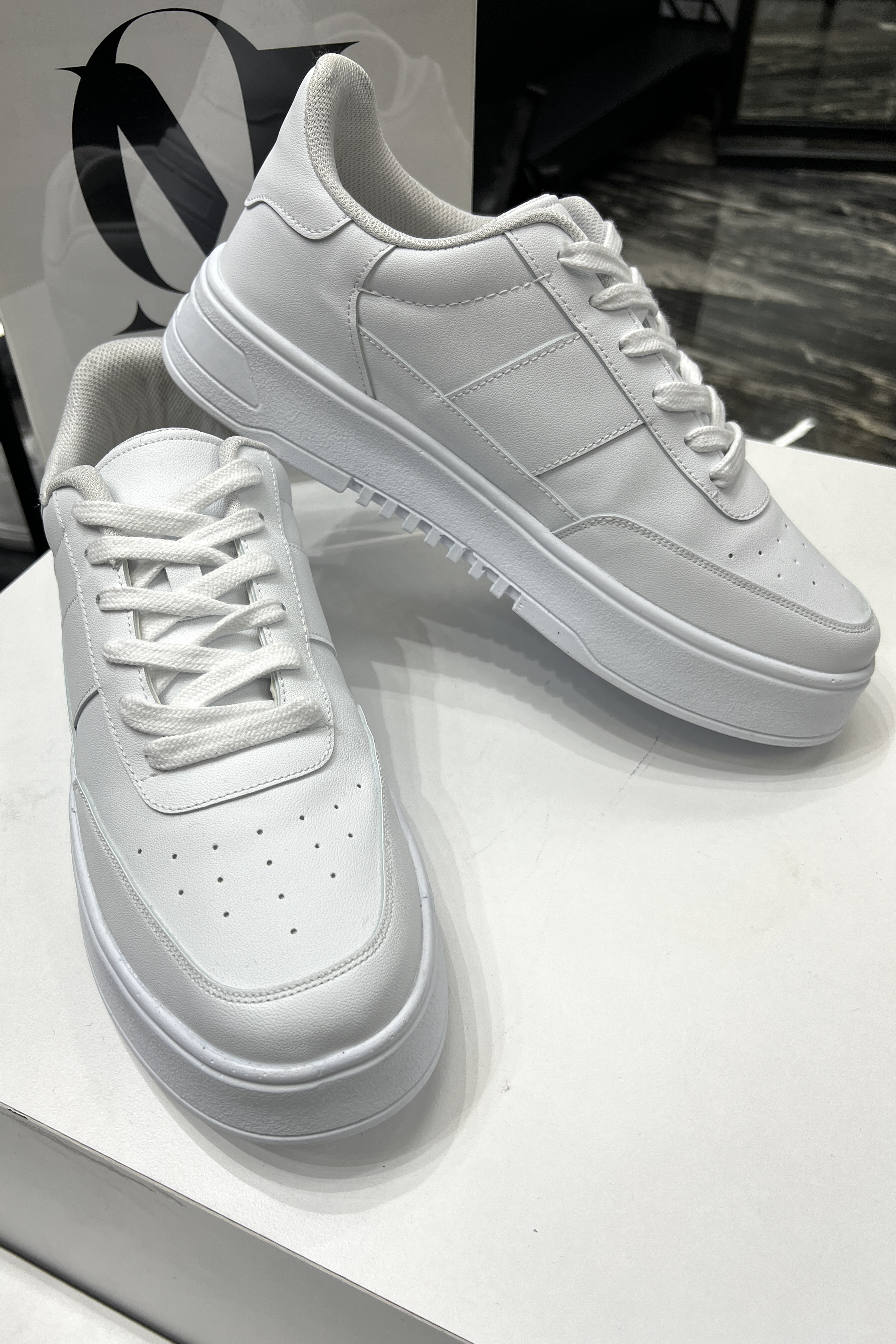 Kalın Tabanlı Basic Spor Ayakkabı Beyaz