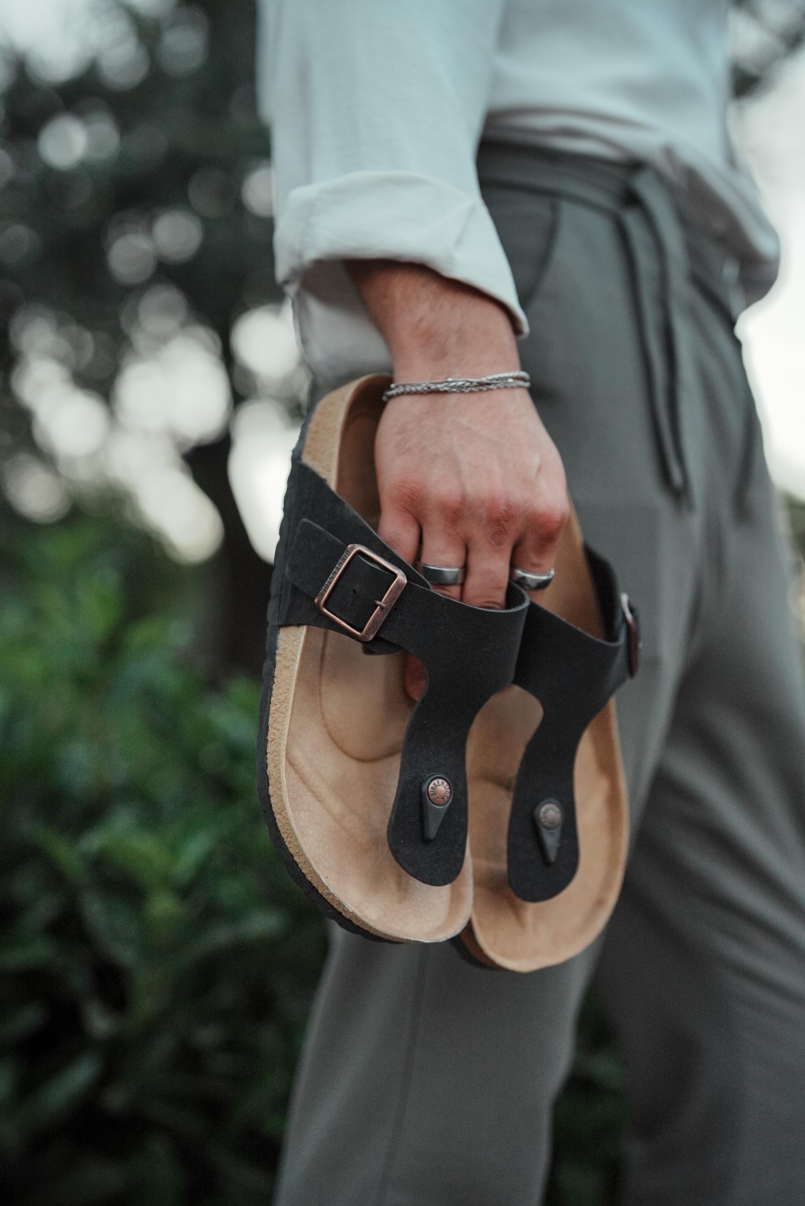 PARMAK ARASI TERLİK Siyah