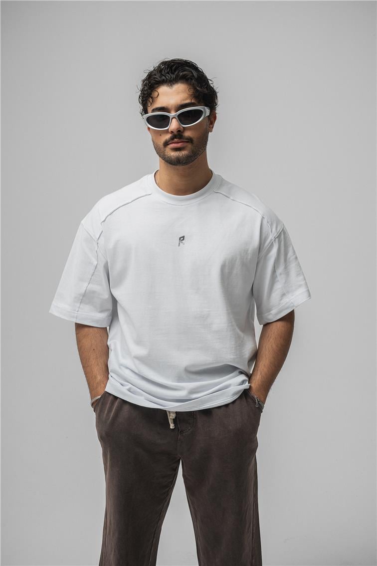 R Basıkılı Oversize T-Shirt Beyaz
