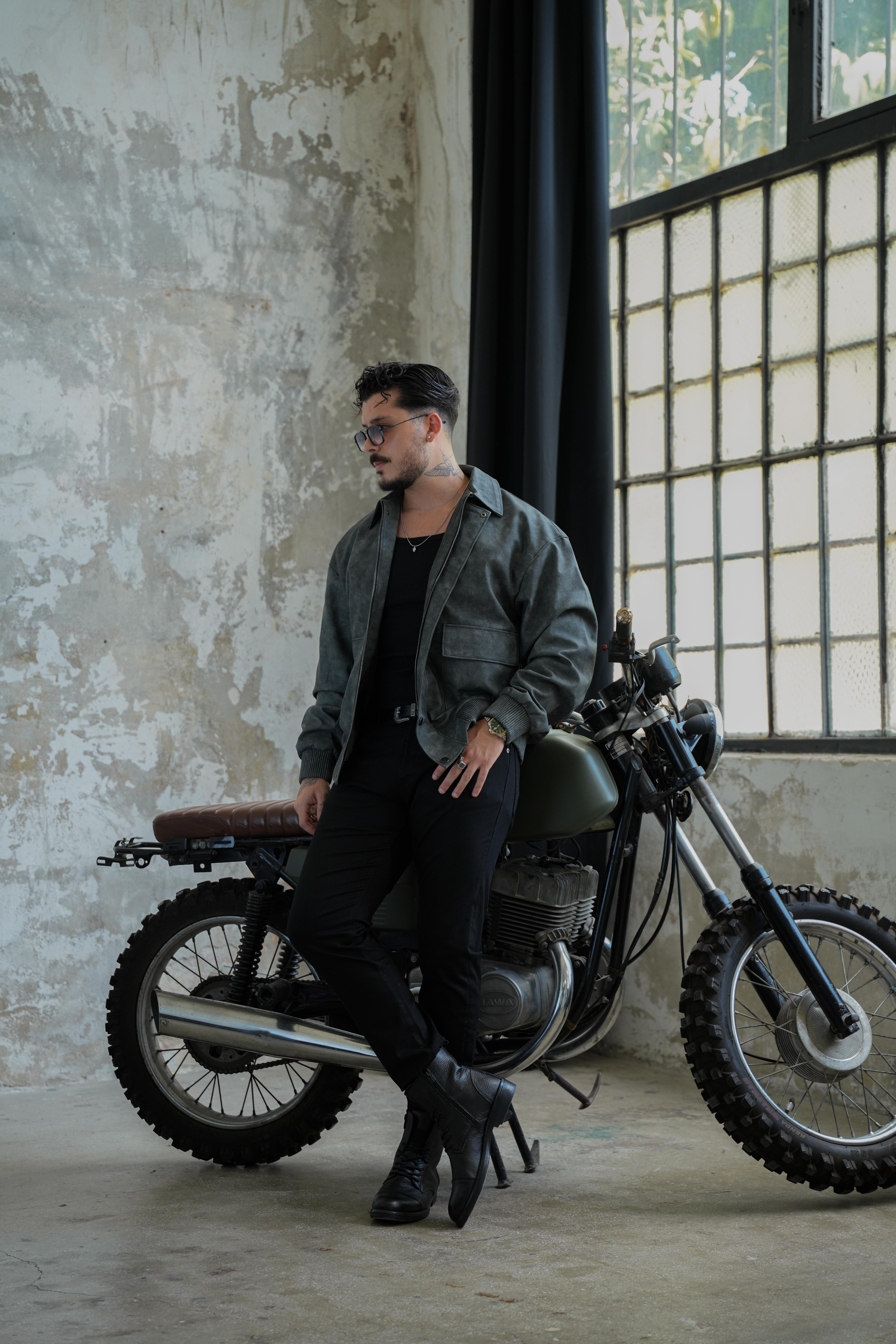 Retro Workwear Yıkamalı Kapak Cepli Deri Ceket Siyah