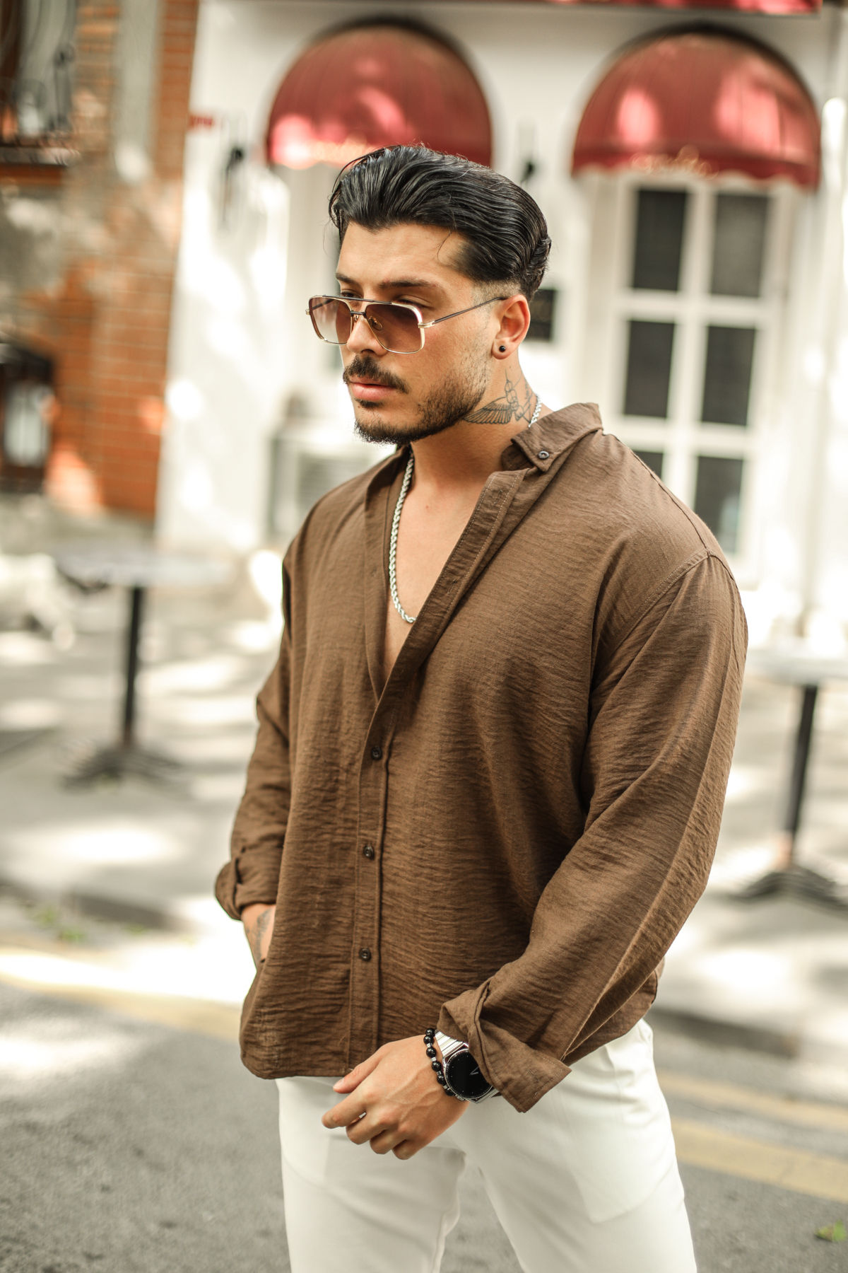 Yaka Düğmeli Basic Regular Fit Gömlek Kahve