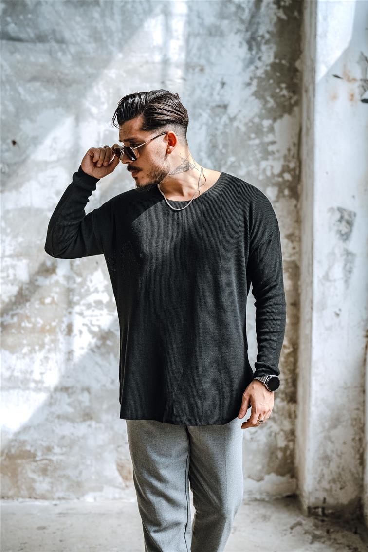 Açık Yaka İnce Triko Kazak Siyah