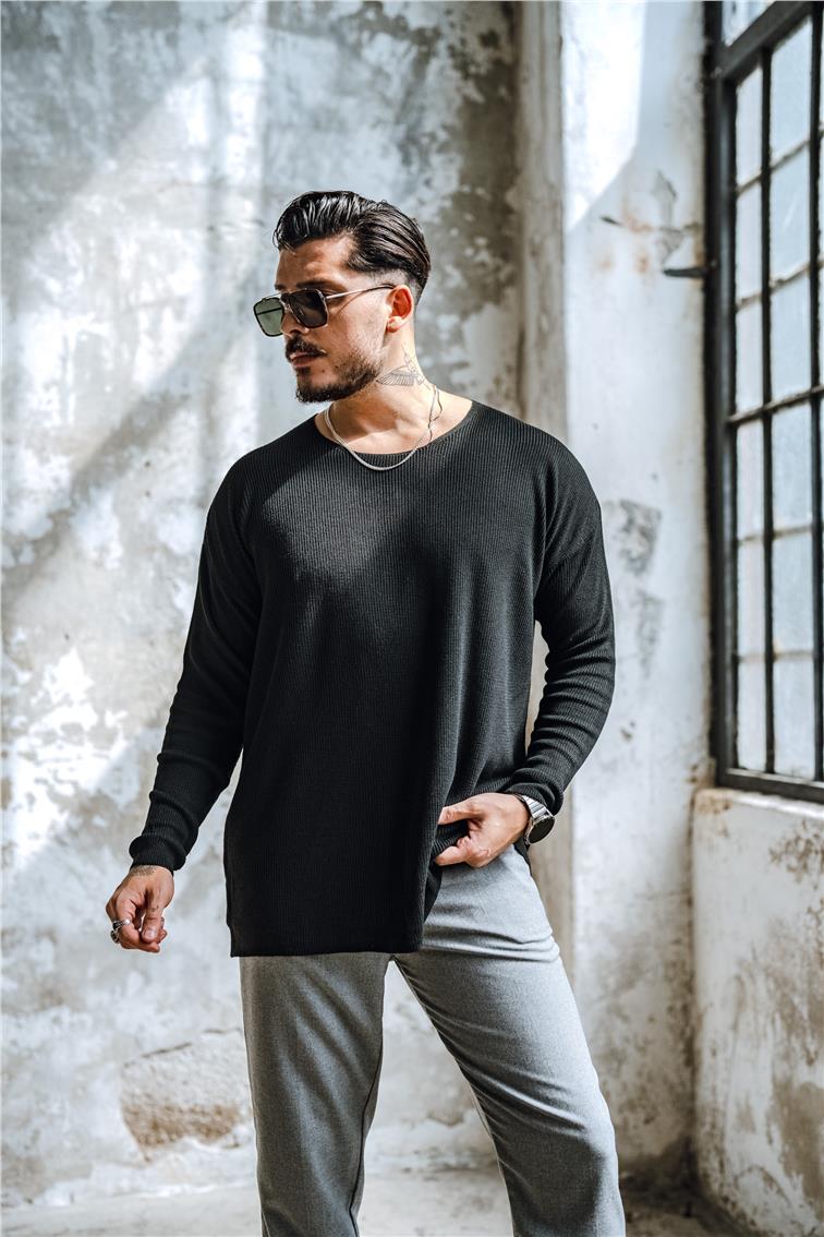 Açık Yaka İnce Triko Kazak Siyah