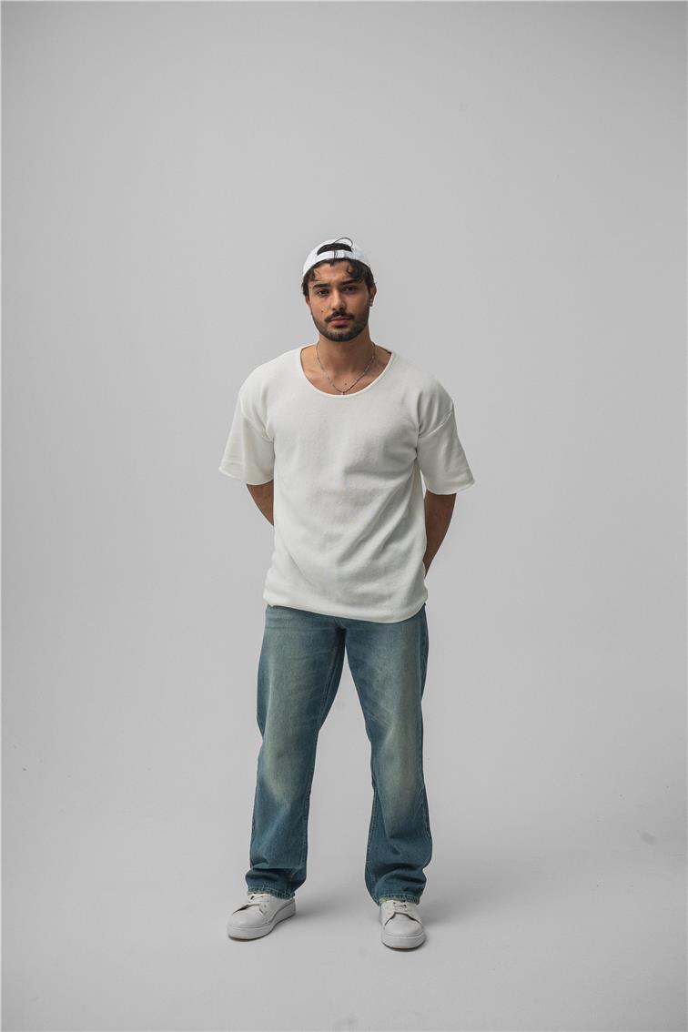 Açık Yaka Oversize T-Shirt Beyaz