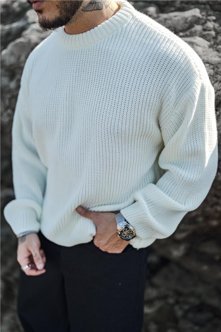 Ajurlu Dolgun  Dokulu  Oversize Kazak Beyaz