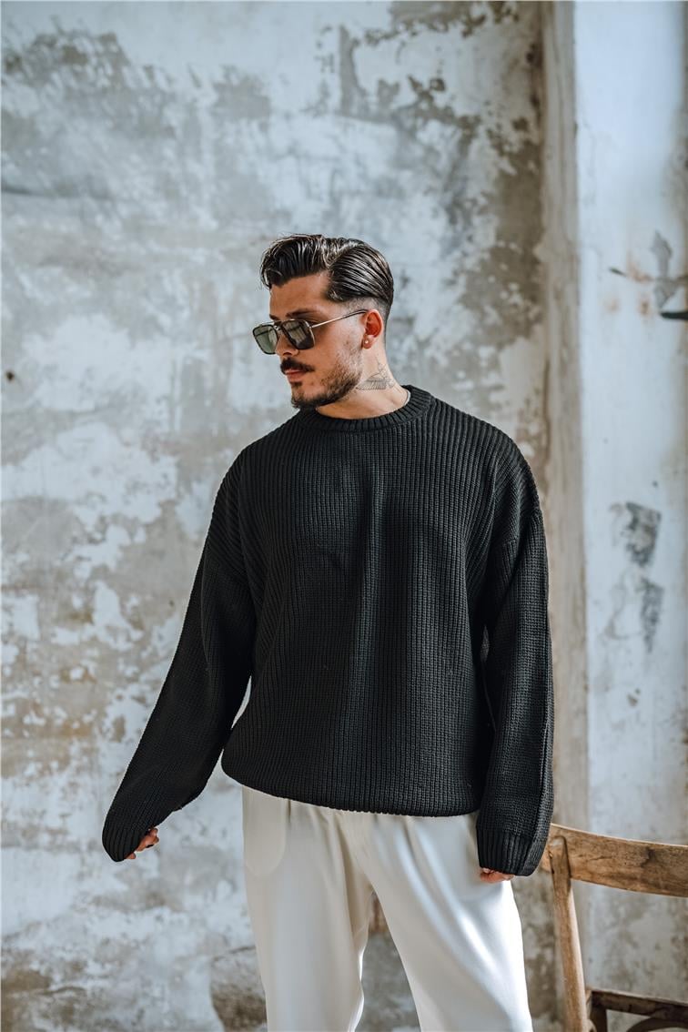 Ajurlu Dolgun  Dokulu  Oversize Kazak Siyah