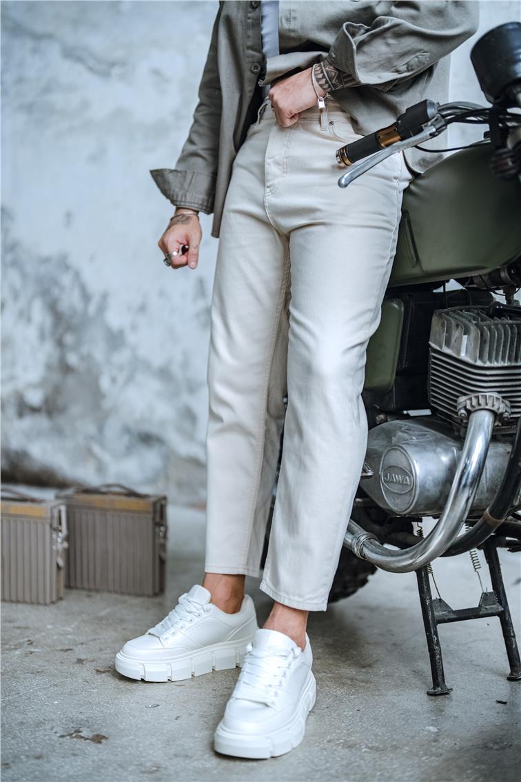 Basic Boyfriend Jean Ekru