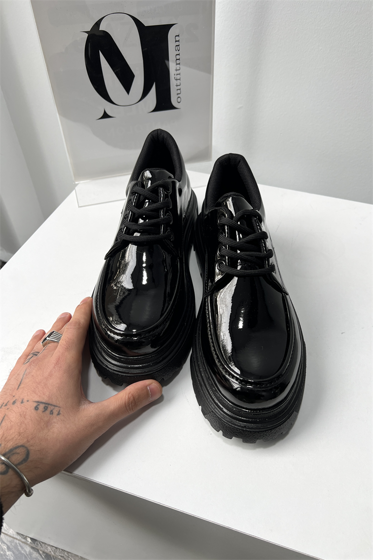 Black Gloss Kalın Taban Ayakkabı Siyah