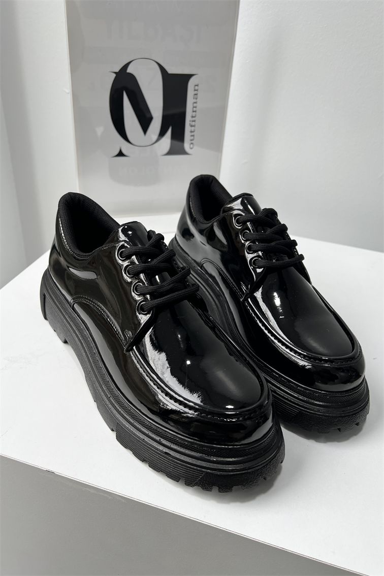 Black Gloss Kalın Taban Ayakkabı Siyah