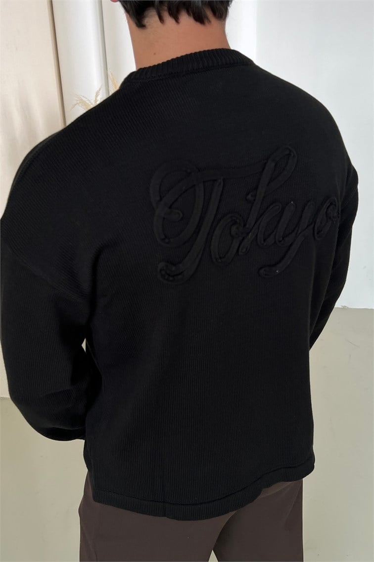 Cepli Arka Tokyo Nakışlı Oversize Kazak Siyah