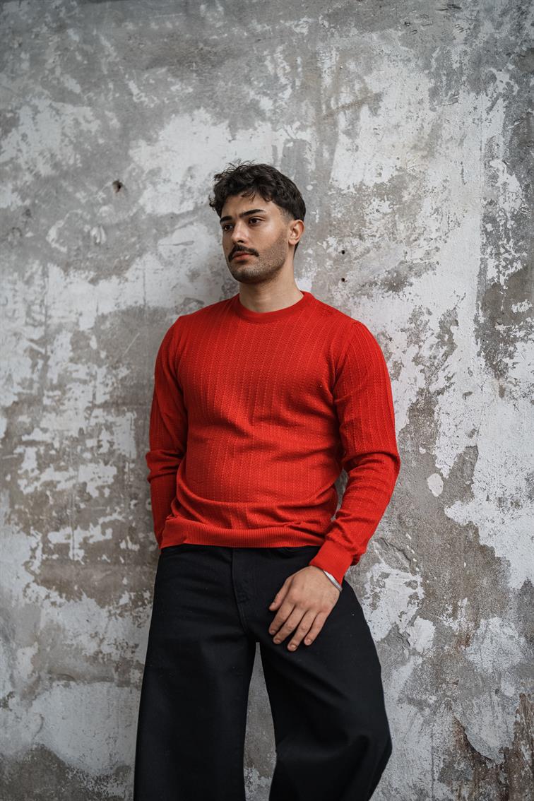 İşlemeli Basic Triko Kazak Kırmızı