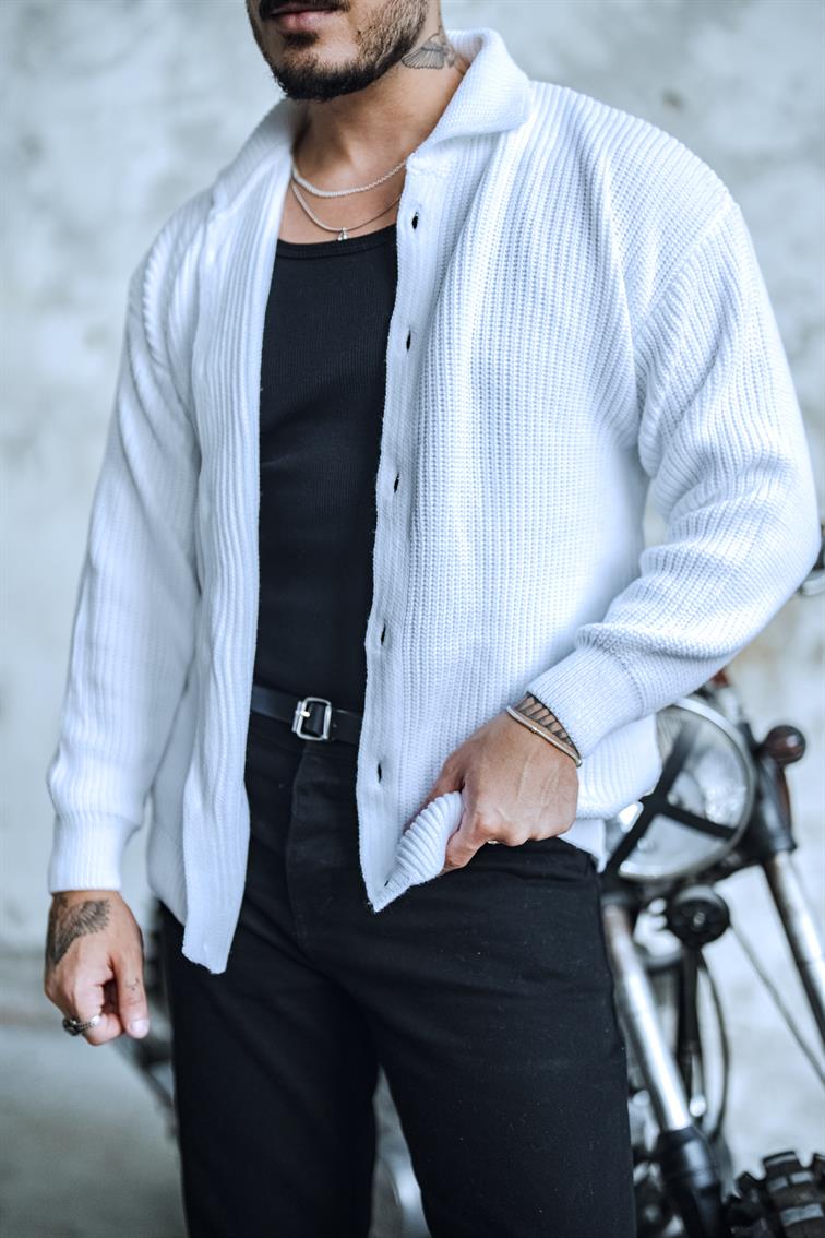 Örme Yakalı Rahat Kalıp Hırka Beyaz