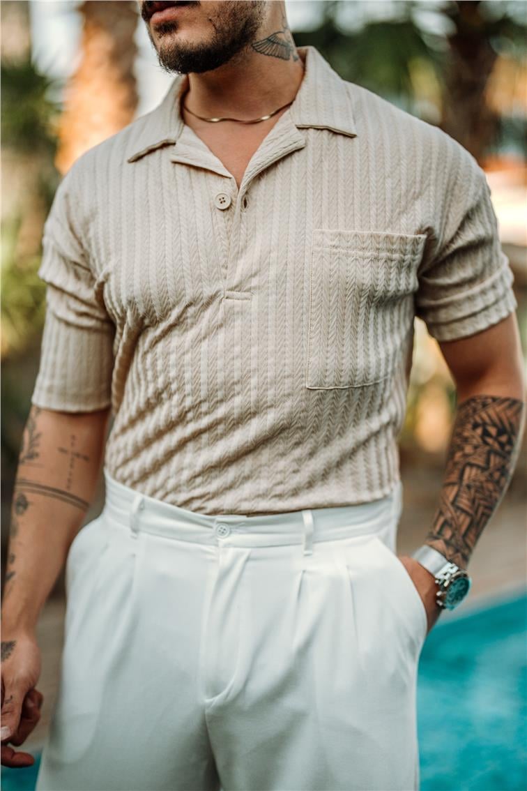 Polo Yaka Düğmeli Kabartmalı Şeritli T-Shirt Krem