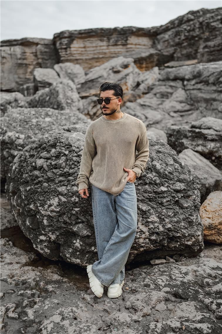 Yıkamalı Yırtık Detaylı Oversize Örgülü Kazak Yıkamalı Bej